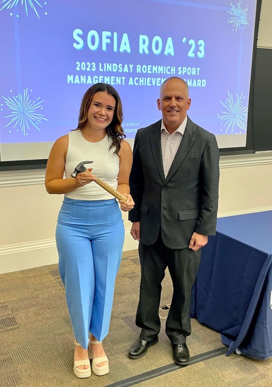 Sofial Roa '23 receives 2023 "Hammer" Award